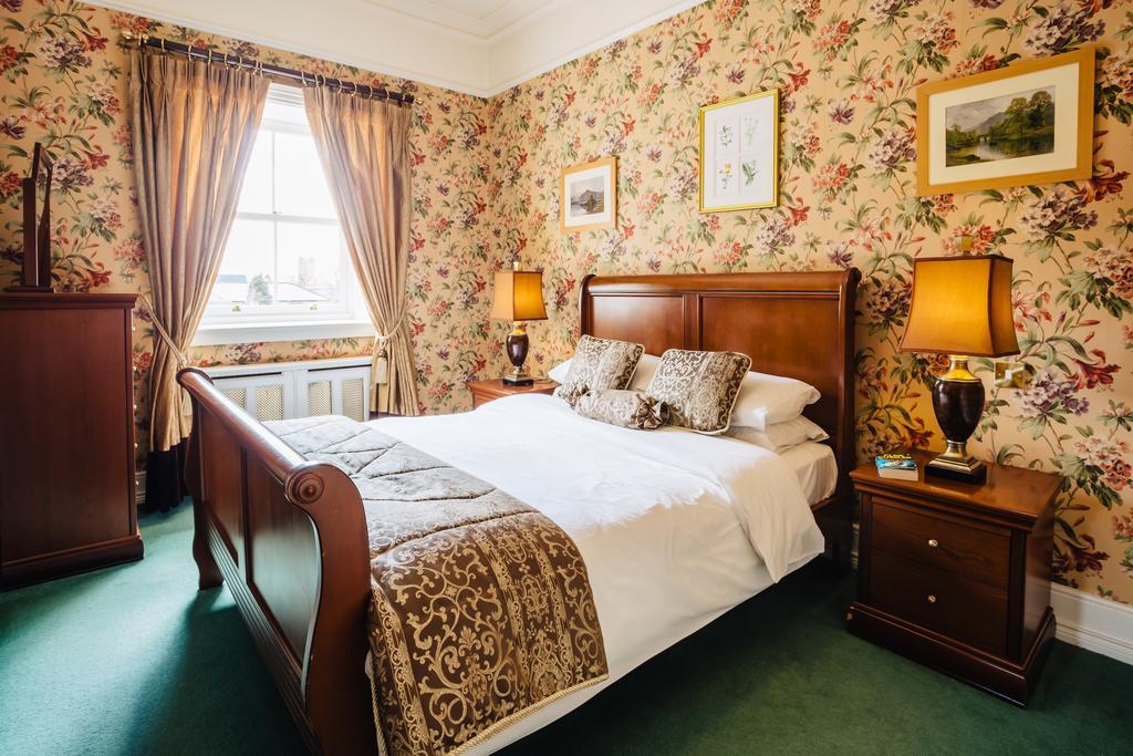 Gleeson'S Restaurant & Rooms Роскоммон Экстерьер фото